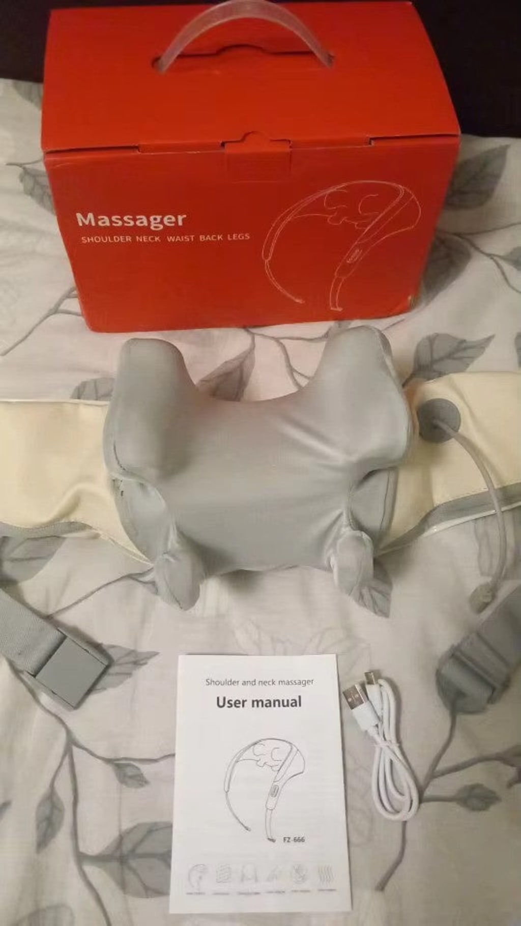 Aparat de masaj cervical
